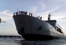 印尼兴奋新坦克登陆舰下水 外媒称印尼海军仍欠缺基本能力