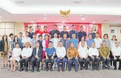 中国—东盟中心史忠俊秘书长率代表团访问印尼华裔总会