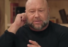 美国阴谋论者:中国通过好莱坞分裂美国