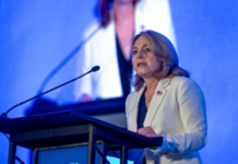 美副防长:美军与硅谷联手是击败中国的关键