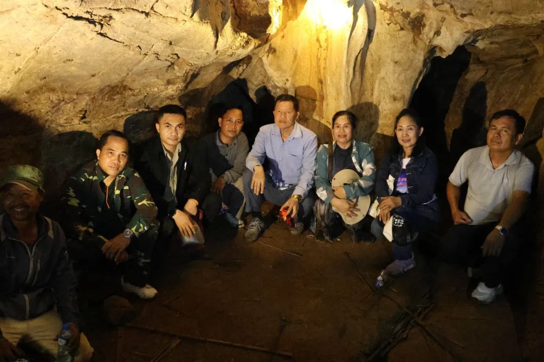 可能是包含下列内容的图片:8 位用户