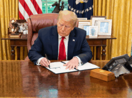 特朗普将禁止俄罗斯船只进入美国港口的禁令延长一年