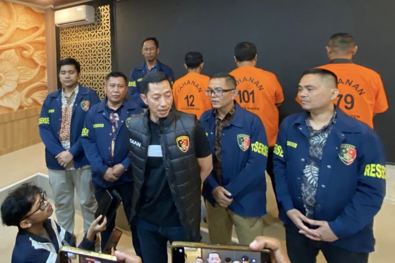 工商会馆芝勒贡分会两领导人卸任因成为敲诈 Chandra Asri项目 5万亿盾嫌疑人
