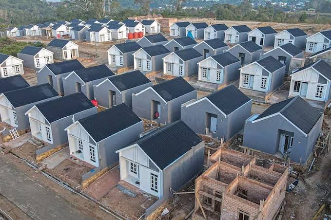 每年建设300万民房项目将推迟至2026年才开始落实