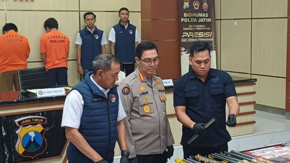 东爪哇地区警方从马来西亚网络拆除9公斤冰毒的流通,4名快递员被捕