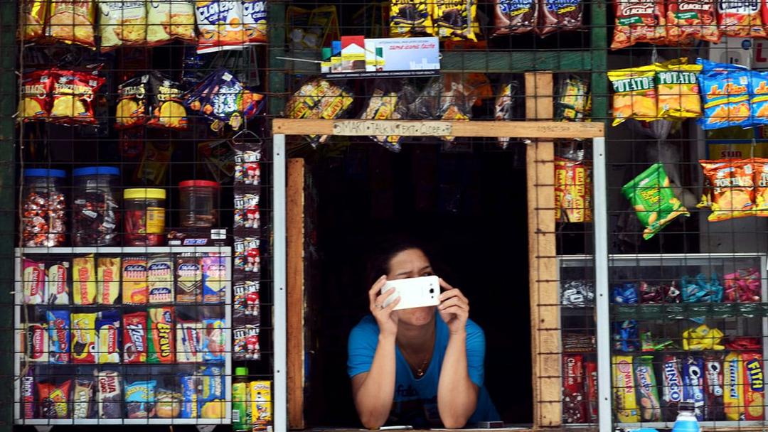 COMMUNITY FIXTURE The “sari-sari” (variety) store has become a fixture in urban and rural communities around the country, bringing food and household items closer to ordinary Filipinos. —INQUIRER FILE PHOTO