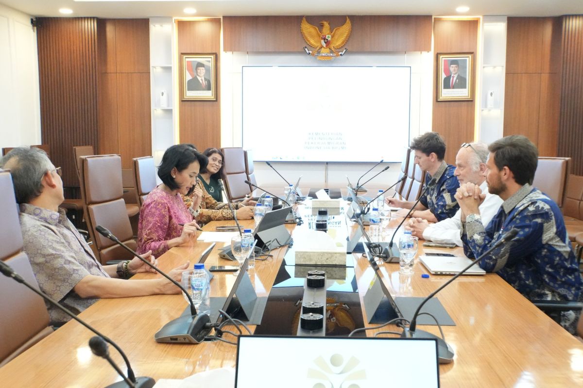 印度尼西亚希望荷兰为熟练的移民工人提供就业机会