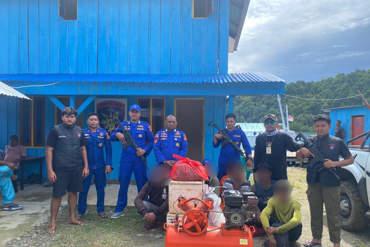 六名渔民因在 N Maluku 进行爆炸捕鱼而被捕