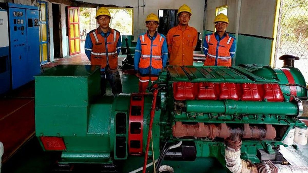 PLN Natuna Mulai Aliri Listrik 24 Jam Di Pulau Peyangga