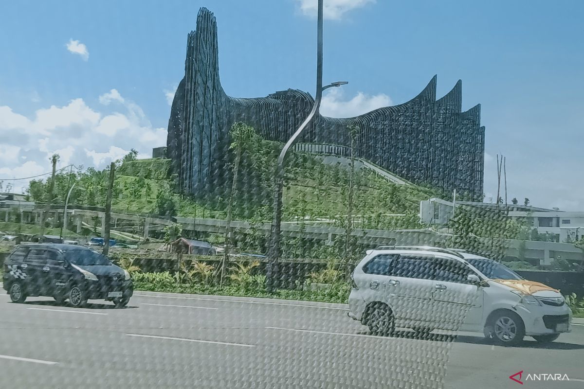 政府的目标是到 109 年在 IKN 准备 2028 栋现代有地住宅