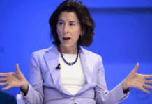 回应当年去上海迪士尼被批对华软弱 雷蒙多:太荒谬!