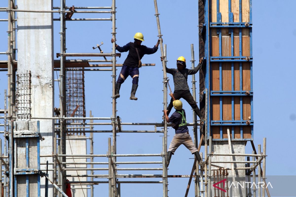 RI 的建筑业雇用了超过 8.7 百万工人：BPS