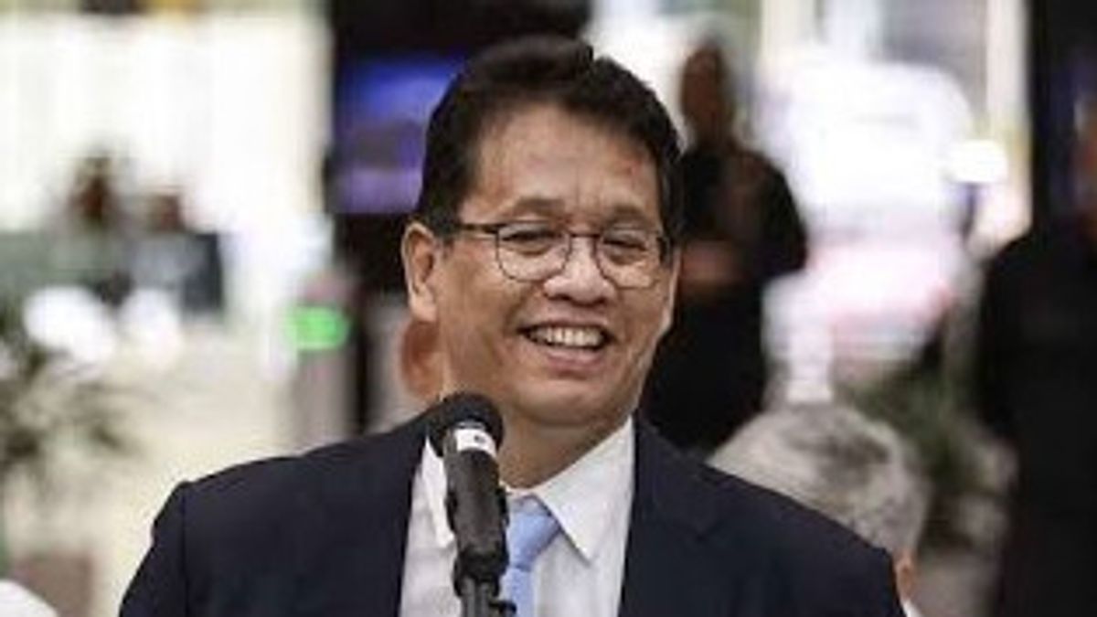 Purbaya 揭示家庭消费和投资是 2026 年的经济引擎