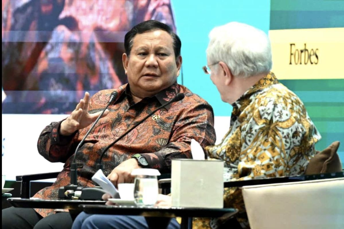 Prabowo 将免费膳食计划、就业机会与 8% 的增长目标联系起来