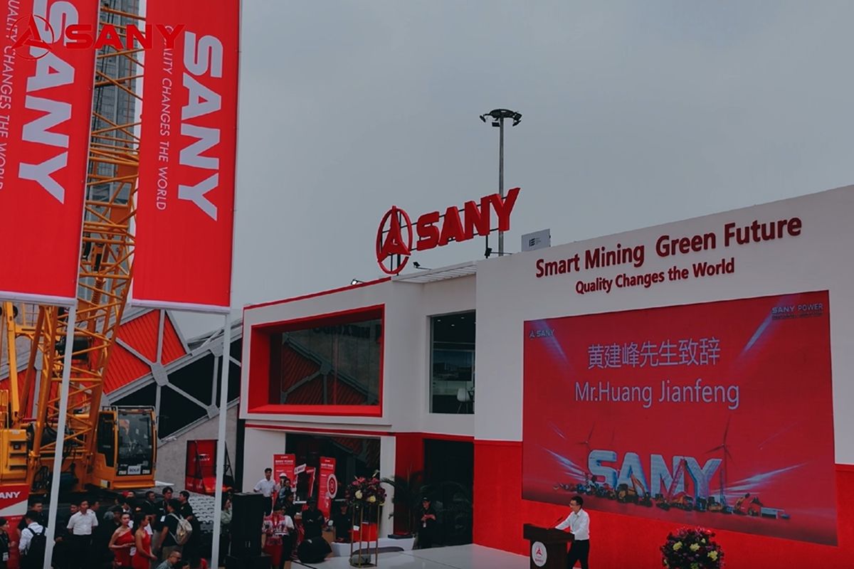 三一重工在2年印尼矿业展上展示综合绿色解决方案，交易额超过2025亿元人民币