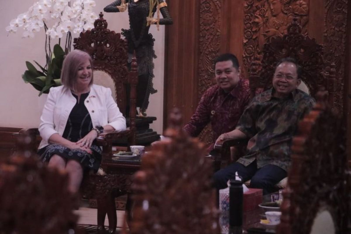 北领地巴厘岛讨论清洁能源和贸易伙伴关系