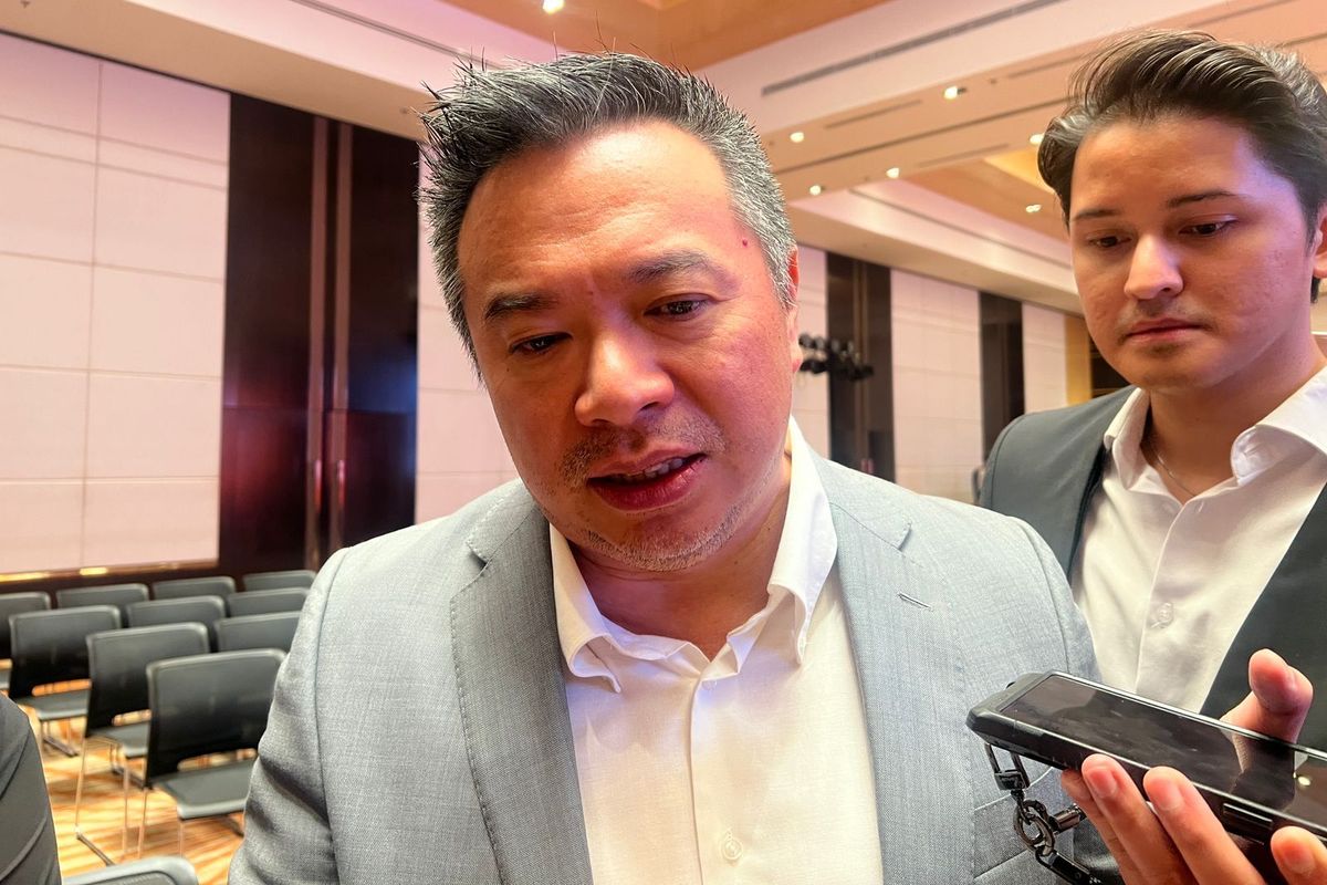 周三（29 年 10 月 2025 日）在雅加达举行的新闻发布会后，Astra Property 总裁 Wibowo Muljono。