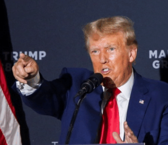 特朗普又来事 再次威胁撤走世界杯