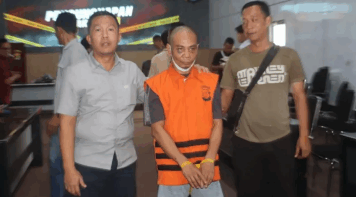 南楠榜县冒牌神棍以 “鲜花浴祈福” 为幌子强奸 5 人 含 2 名未成年人及一对母女