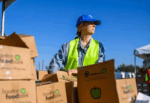 美国政府动用紧急基金 发放食品券补贴50%资金