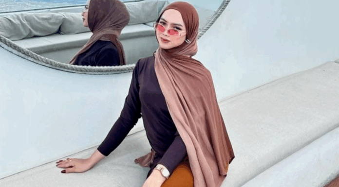 “美女化妆师” 竟是男儿身 涉嫌猥亵女性亵渎宗教