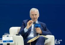 比利时前首相伊夫·莱特姆:中欧应携手加强电动汽车领域合作