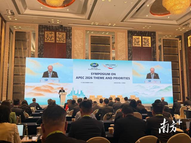 南方+ 蔡敏玲 拍摄