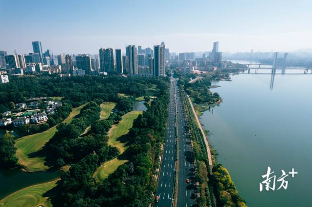  南方+ 王昌辉 拍摄