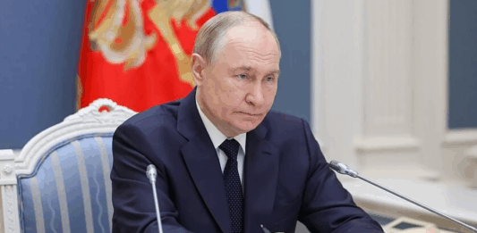 普京签署法令:中国公民可免签入境俄罗斯 停留期最长30 天