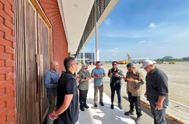 基础设施部向苏门答腊运送250吨救灾物资 