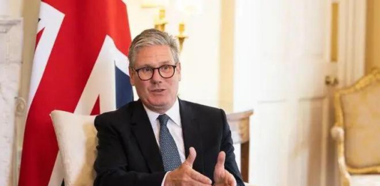 英媒:斯塔默及其代表团访华携带一次性手机以防间谍活动