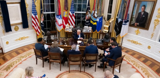 特朗普:怎么处理台湾问题将由习近平主席决定