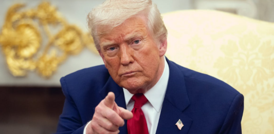 特朗普因格陵兰问题对8国加征关税 智库:旨在分化欧洲