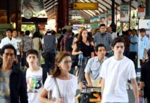 印尼就今年实现1600-1760万入境游客目标保持乐观