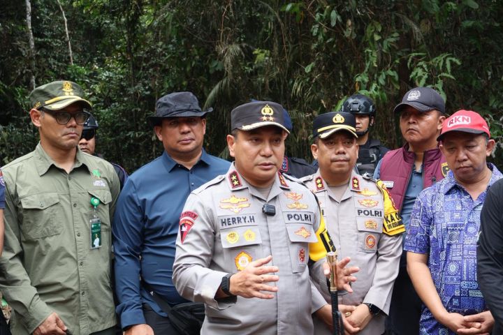 廖内警方追捕猎杀苏门答腊象嫌犯 