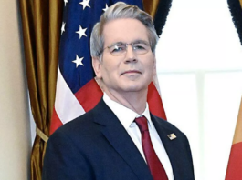 美财长:美方寻求对华“降低风险”而非“脱钩”