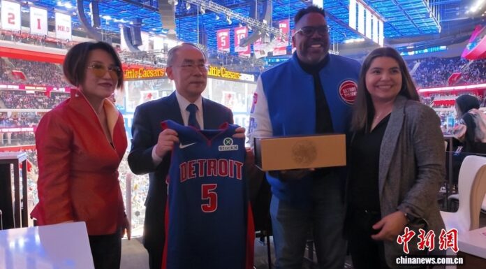 NBA底特律活塞队“欢乐春节”庆祝活动迎来10周年