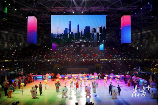 南方+ 姚志豪 拍摄