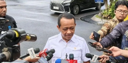 壳牌加油站现燃油短缺 能矿部长巴赫利尔作出回应