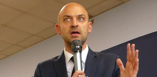 法国外长:中美竞争是当今地缘政治的主要挑战