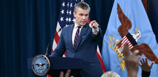 报导华府低估伊朗 美防长怒怼CNN