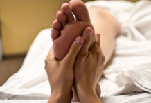 普吉岛曝按摩消费争议 游客称付1200泰铢却被刷走4万