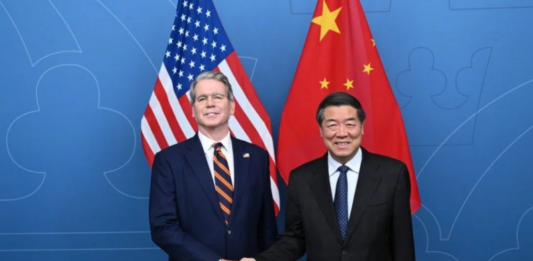 中美经贸官员巴黎会晤 为特朗普访华铺路