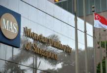 涉狮城最大洗钱案:金管局向2前银行经理发禁令