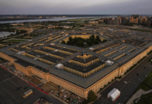 五角大楼招募金融专家组建团队 拟投2000亿美元遏制中国技术发展