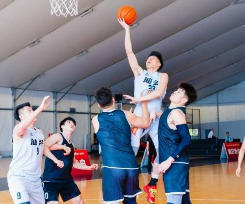 近日汕頭隊赴廣州與廣州隊展開熱身對決，以賽促練、以賽代訓。受訪者供圖