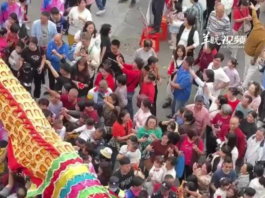 【大美广东·中印尼双语】(Bilingual Cina dan Indonesia)百年非遗传文脉,十乡联谊聚乡情:广州番禺关帝十乡会“火爆”出巡