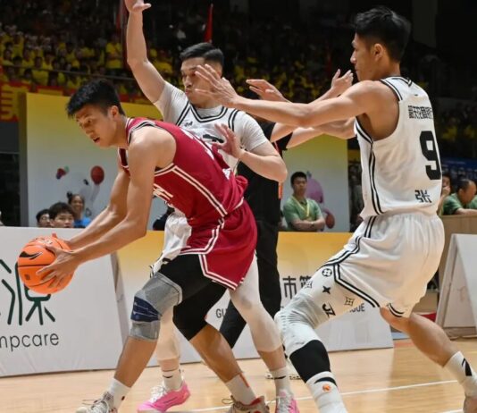 他来自江湖!“粤BA”球员都有“百千万”个梦