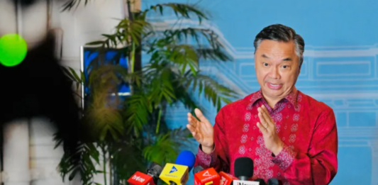 前副外长迪诺发声:印尼不能对美国的要求一味点头