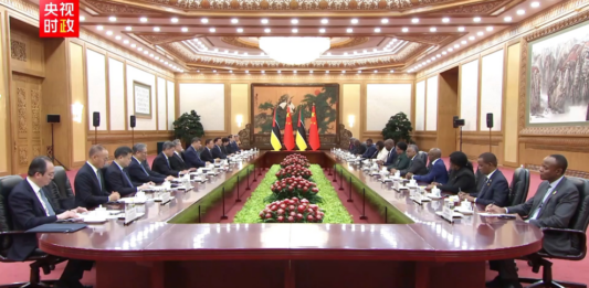 独家视频丨习近平会见莫桑比克总统:中莫传统友谊穿越历史 跨越山海